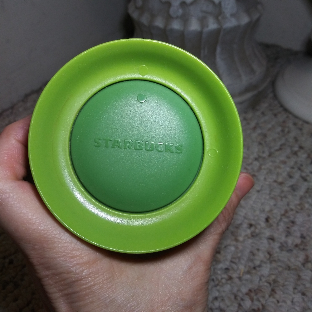 Rare 2009 Starbucks Cartoon Graphic City Plastic Travel Mug - Picture 6 of 10